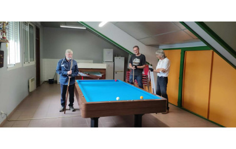 Changement du drap du billard